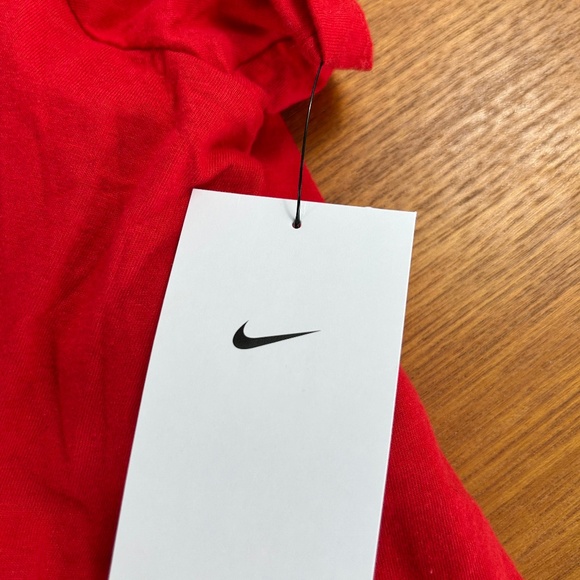 NWT Red Sox Short Sleeve Tee Shirt/The Nike Tee - Picture 3 of 6